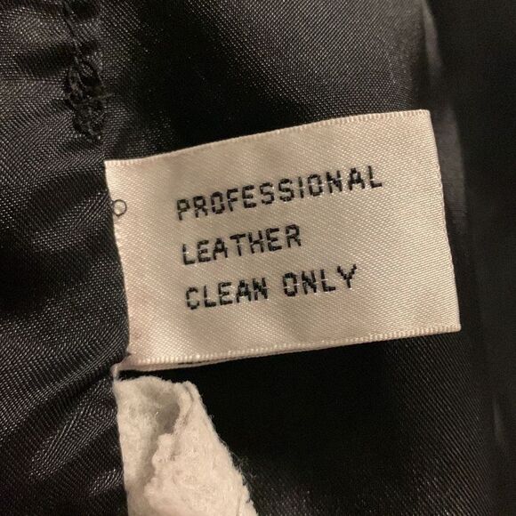 Vintage Wilson’s Black Leather Coat Size Large - Picture 15 of 15